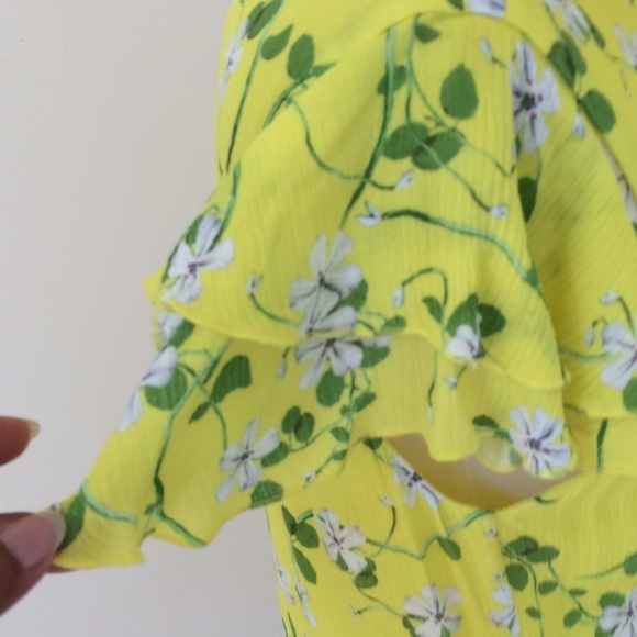 ALICE & OLIVIA Size 6 yellow floral layered dress - Picture 4 of 10